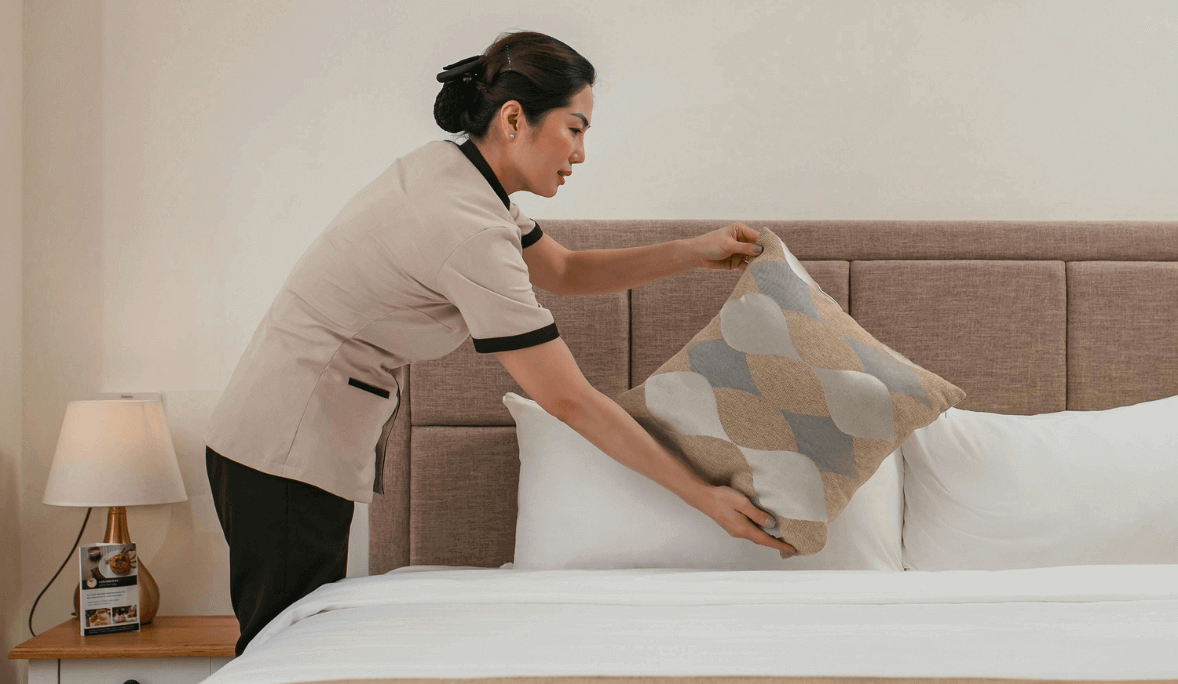 Cleaning Fine Bedding Drapes And Line Service